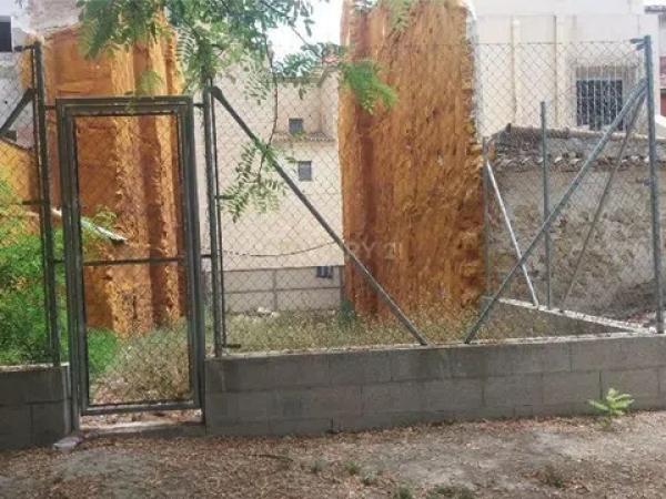 Terreno en calle Mayor photo 2