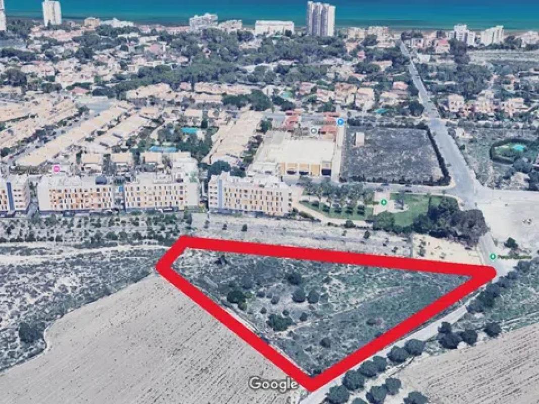Land for sale in El Campello, Alicante photo 1