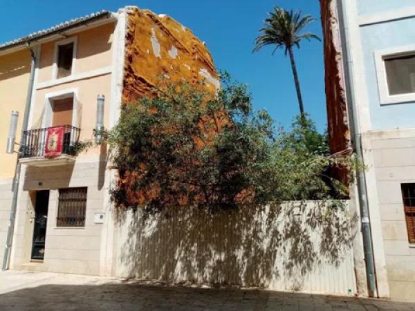 Terreno en Barrio Casco Histórico-Santa Cruz thumbnail 1