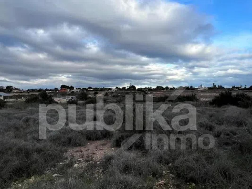 Terreno en venta en Elche / Elx, Alicante photo 2