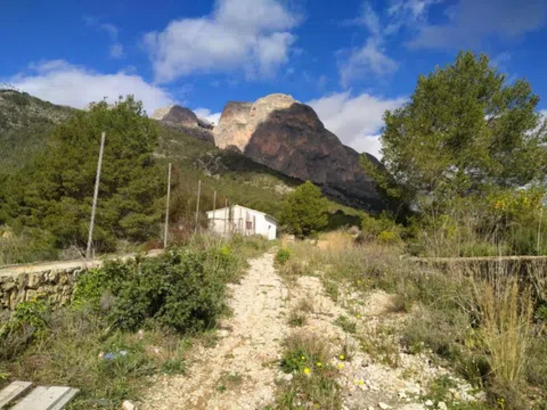 Terreno en venta en Polop, Alicante photo 4
