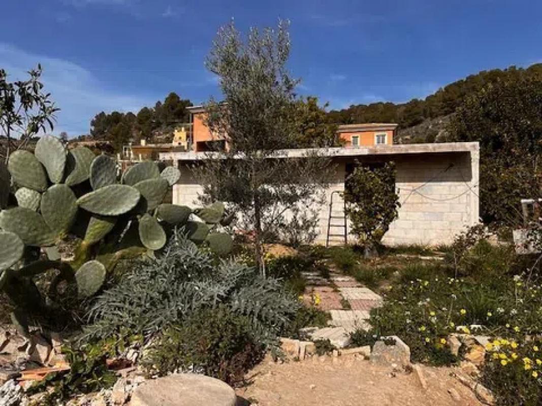 Terreno en venta en Guadalest, Alicante photo 5