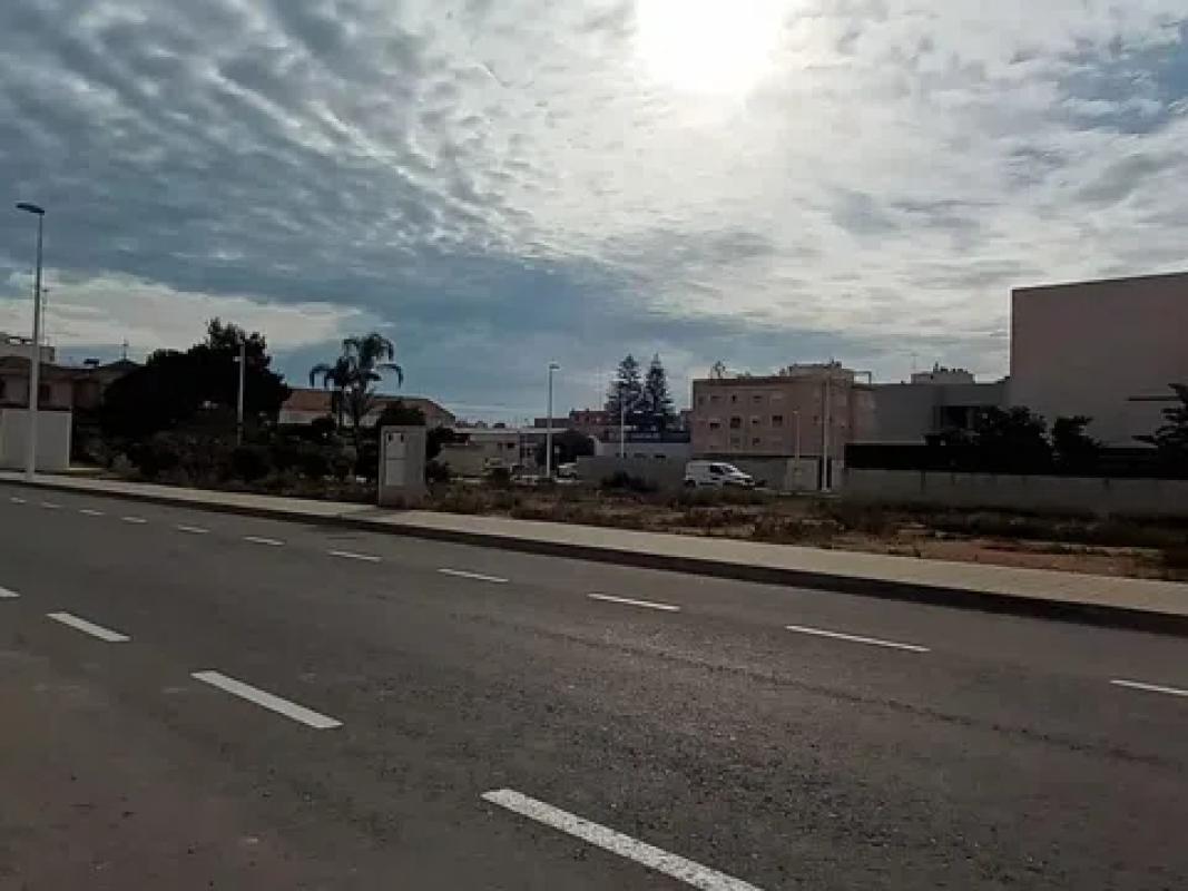 Terreno en venta en Elche / Elx, Alicante photo 4