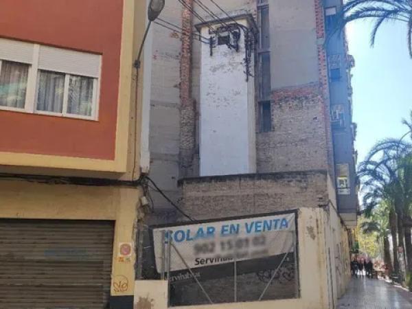 Terreno en avenida Salamanca thumbnail 1