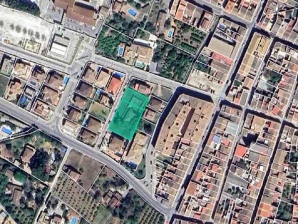 Terreno en calle d'Isa Tròlec photo 1
