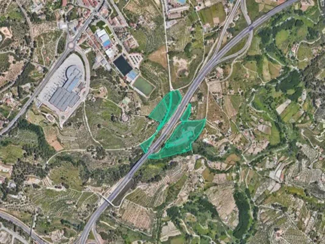 Terreno en venta en Cocentaina, Alicante photo 1