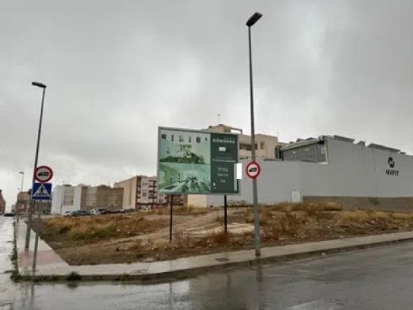 Terreno en avenida Cementeri Vell photo 2
