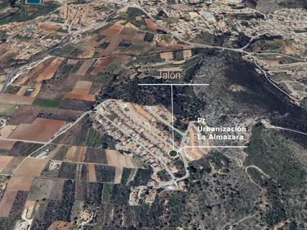 Terreno en Urbanización la Almazara photo 3