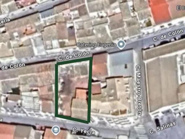 Terreno en calle Yecla photo 1