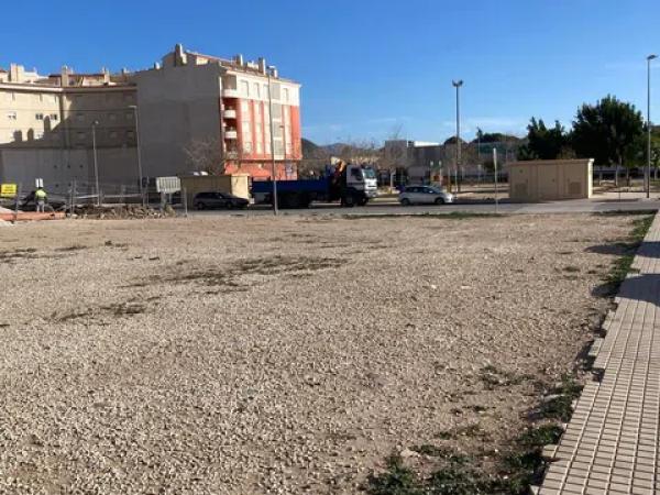 Terreno en calle Gregorio Marañón s/n photo 2