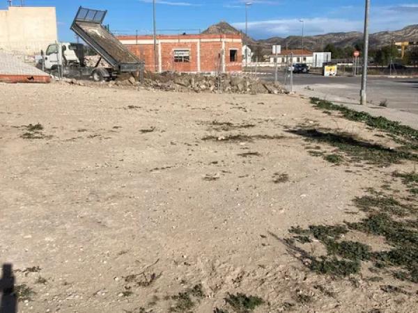Terreno en calle Gregorio Marañón s/n photo 3
