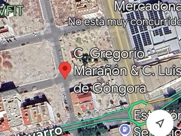 Terreno en calle Gregorio Marañón s/n photo 4