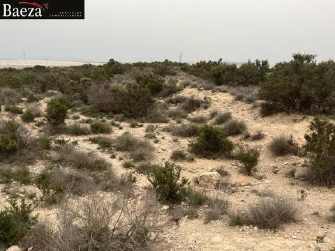 Terreno en venta en Mutxamel, Alicante photo 2