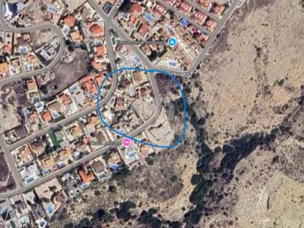 Terreno en calle Coloso de Rodas, 59 -73 thumbnail 1