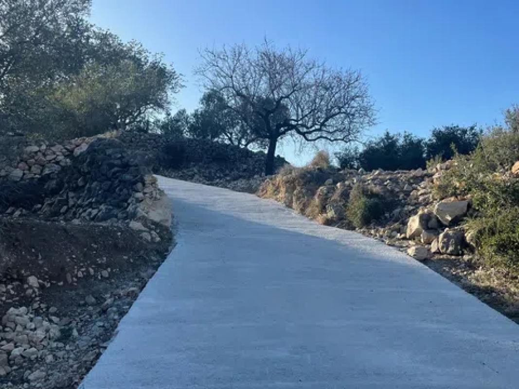 Terreno en venta en Beniarda, Alicante photo 2