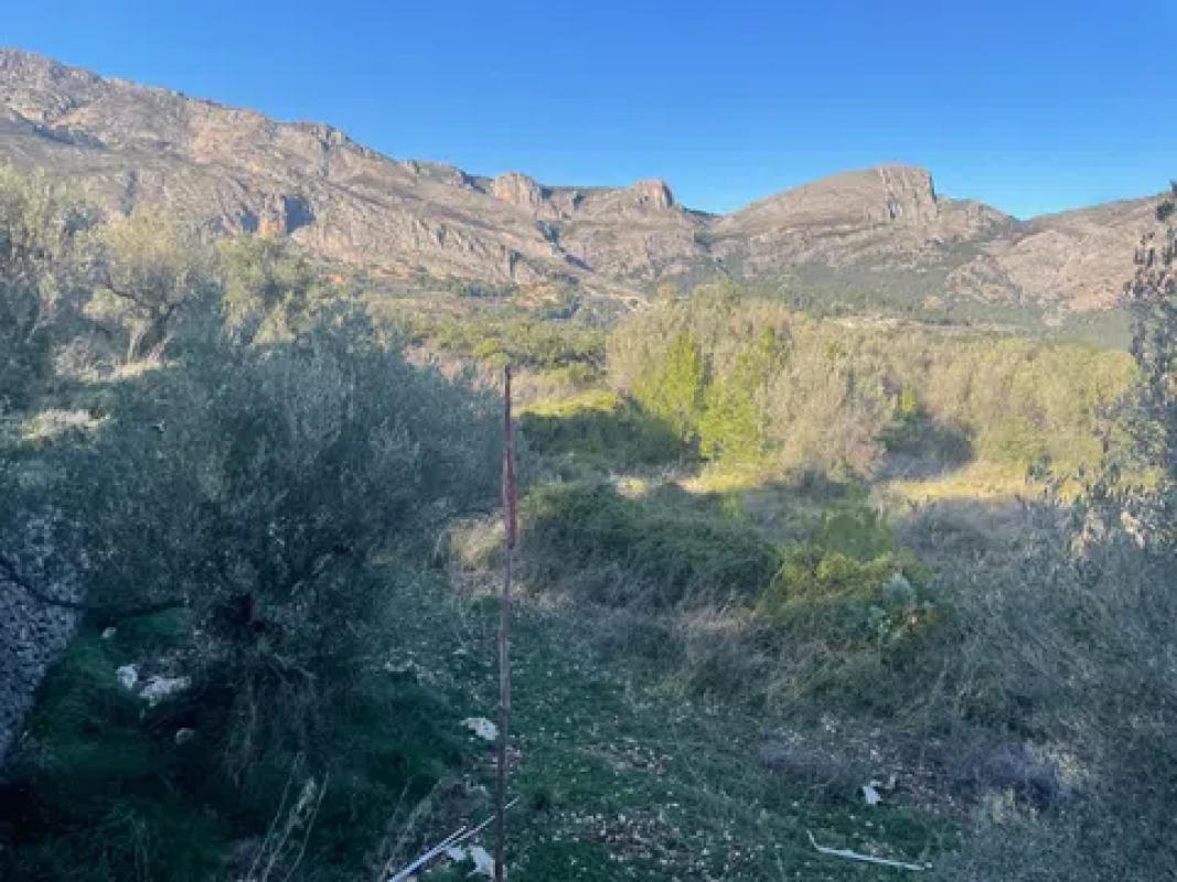 Terreno en venta en Beniarda, Alicante photo 3