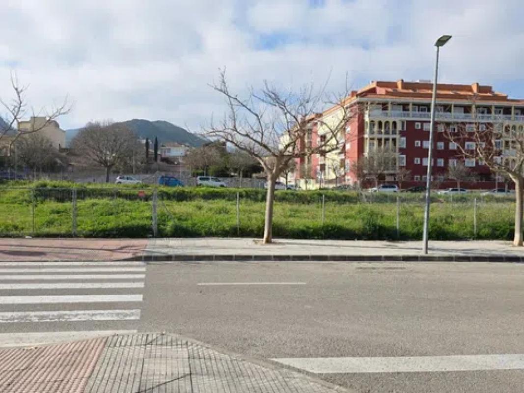 Terreno en venta en Pedreguer, Alicante photo 2