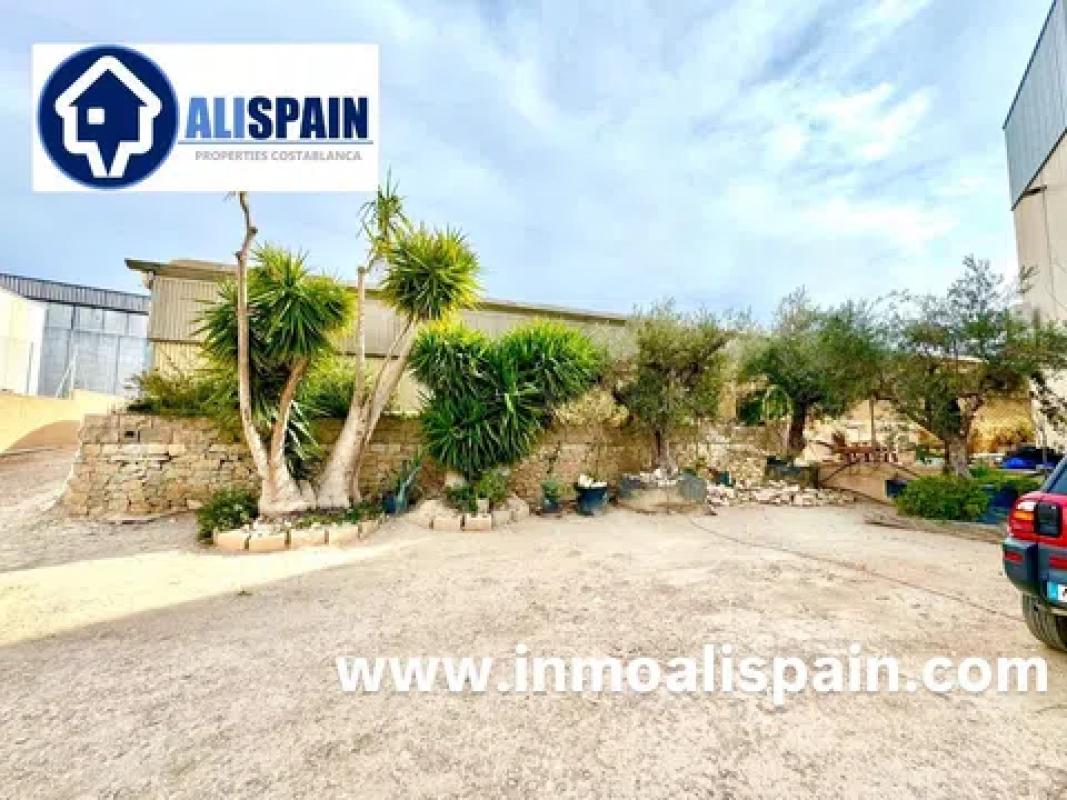 Terreno en venta en Petrer, Alicante photo 2