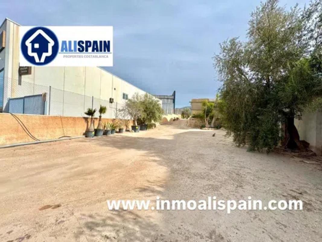 Terreno en venta en Petrer, Alicante photo 4