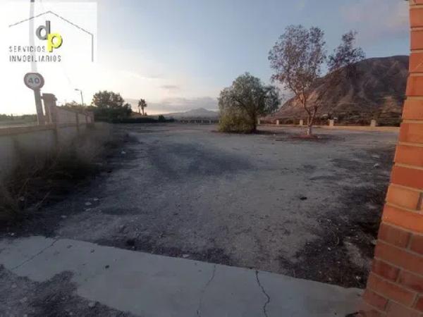 Terreno en calle de la Torre s/n photo 1