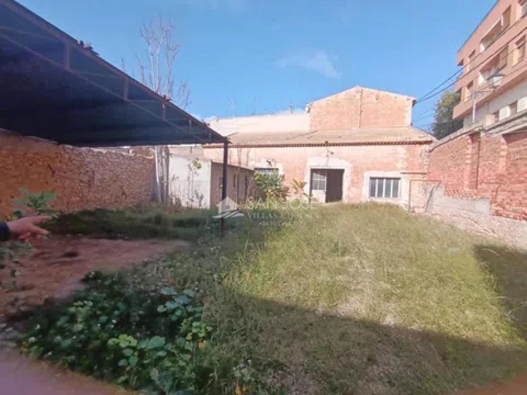 Terreno en venta en Pinoso, Alicante photo 2
