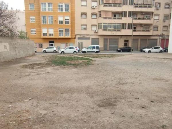 Terreno en calle de la Llibertat photo 1