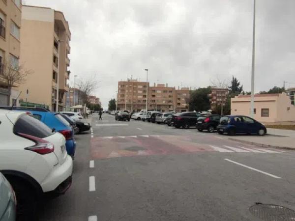 Terreno en calle de la Llibertat thumbnail 2