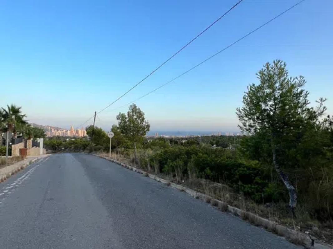 Terreno en venta en Benidorm, Alicante photo 2