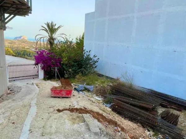 Terreno en avenida del País Valencià thumbnail 1
