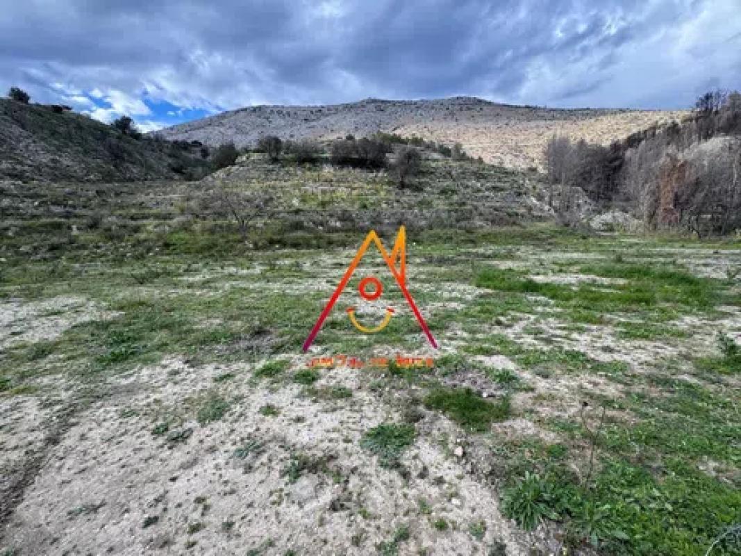 Terreno en venta en Tarbena, Alicante photo 2