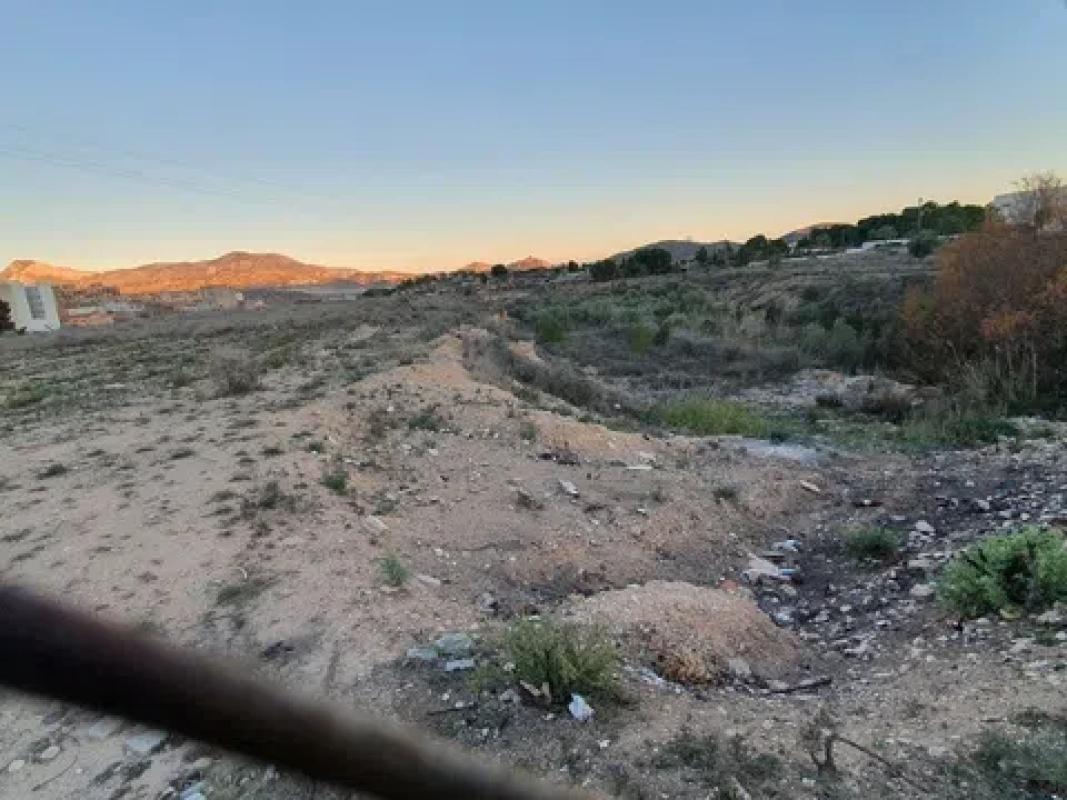 Terreno en venta en Monovar, Alicante photo 3