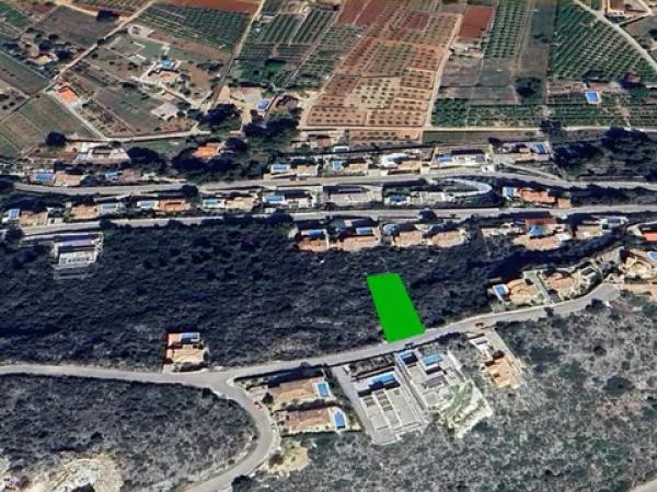 Terreno en calle Riu Segura photo 1