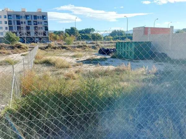Terreno en calle del Teniente General D.Vicente Ripoll Valls, 1 UEparcelaD thumbnail 1
