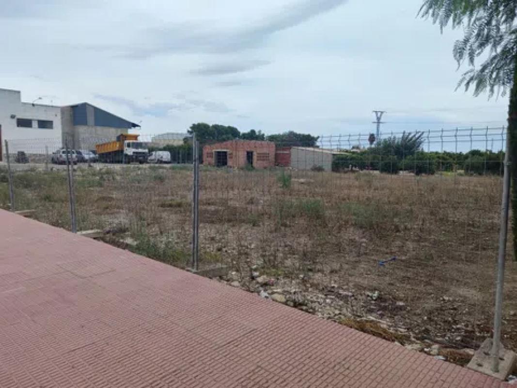 Działka na sprzedaż w Daya Nueva, Alicante photo 1