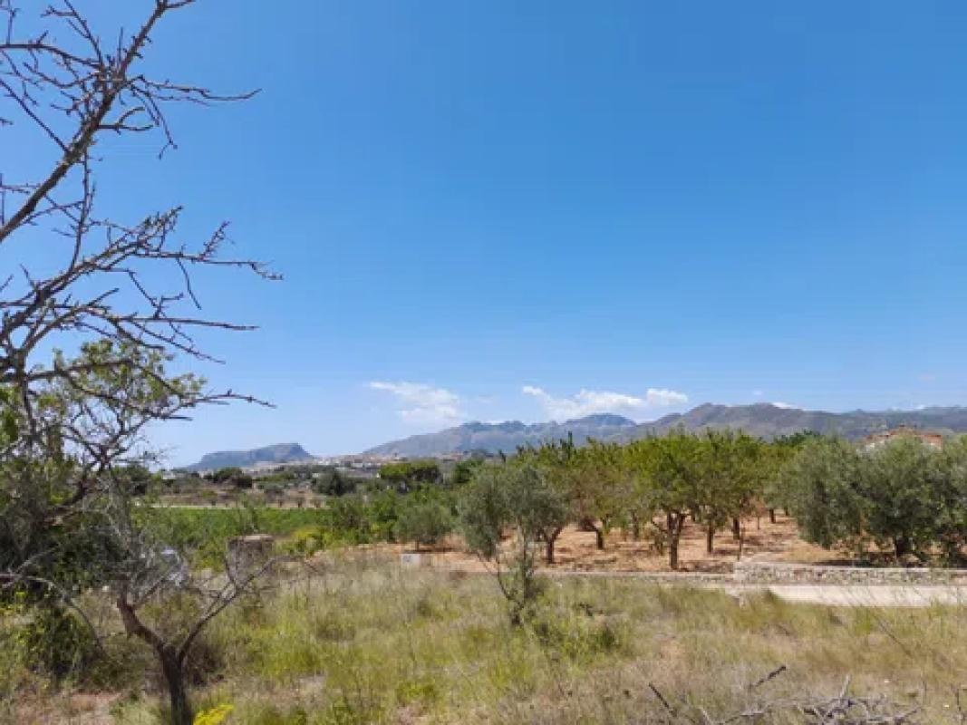 Terreno en venta en Benissa, Alicante photo 1