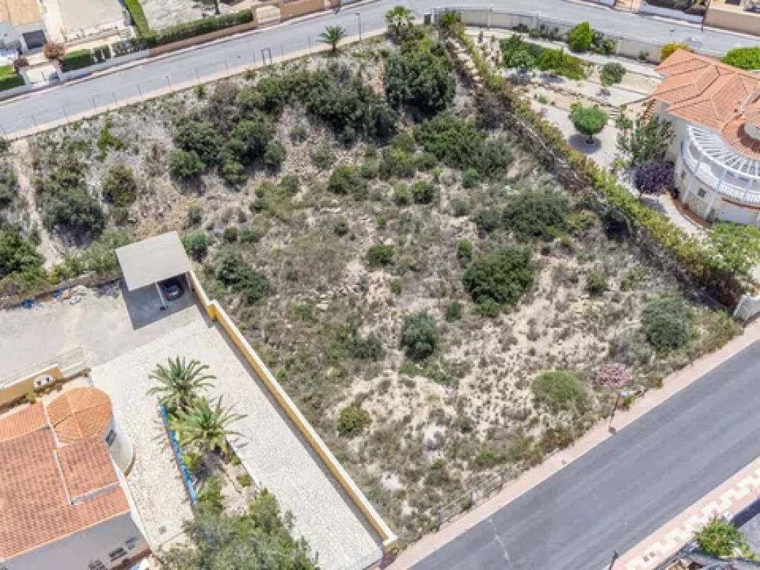 Terreno en venta en El Campello, Alicante photo 2