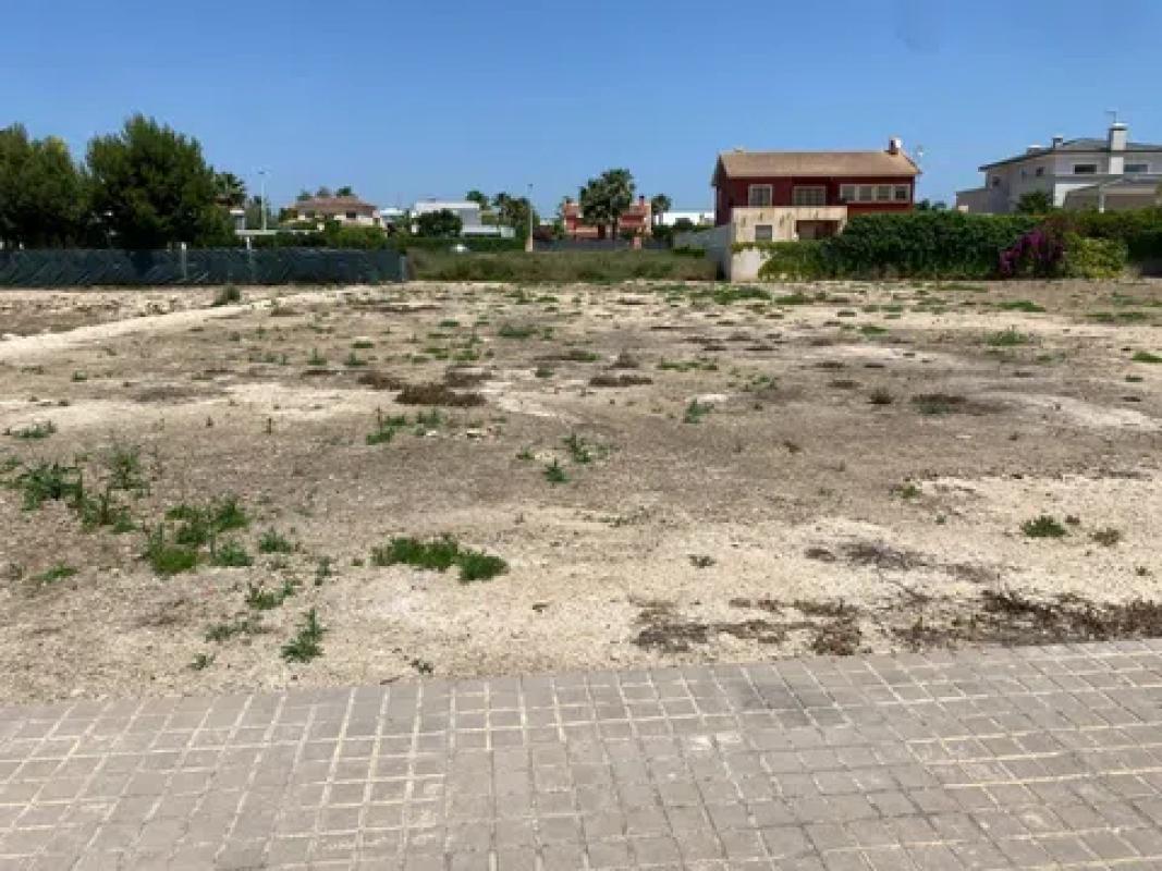 Terreno en venta en Elche / Elx, Alicante photo 3