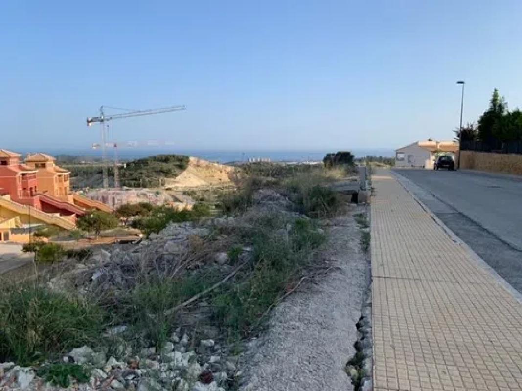 Terreno en venta en Finestrat, Alicante photo 1
