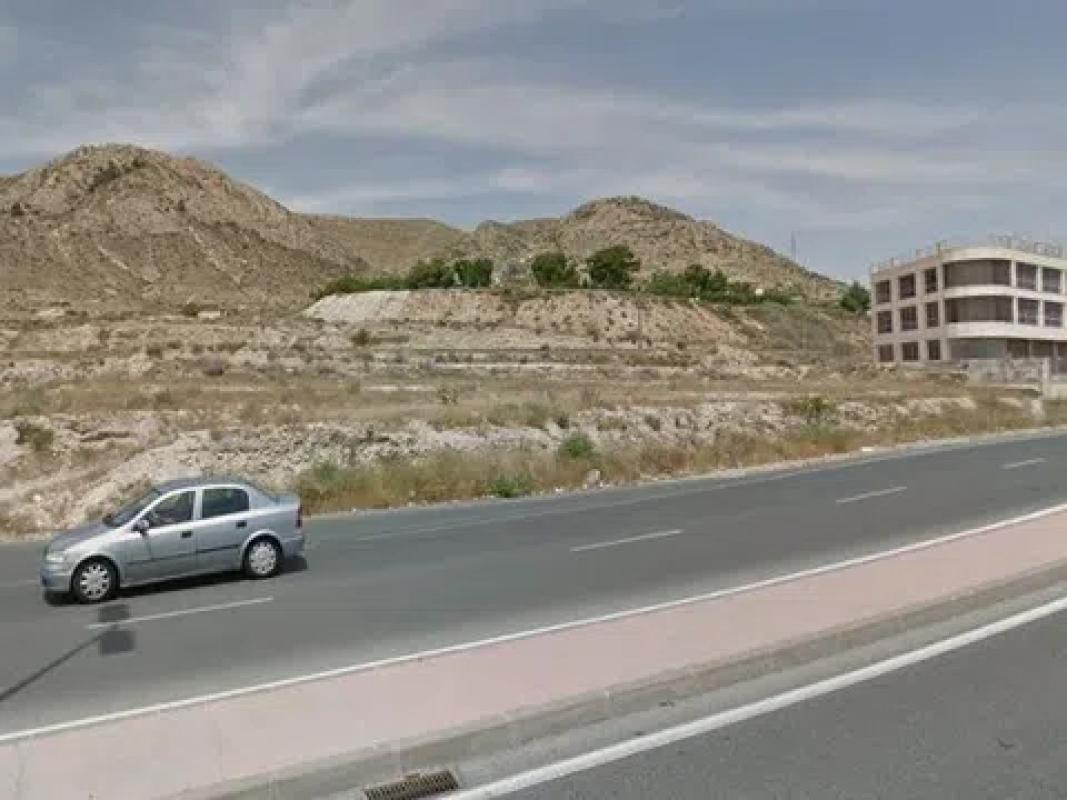 Terreno en venta en Elda, Alicante photo 3