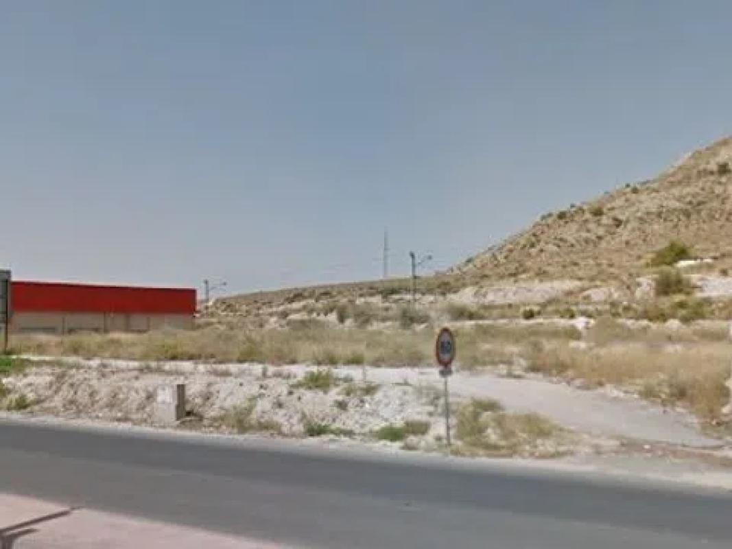 Terreno en venta en Elda, Alicante photo 4