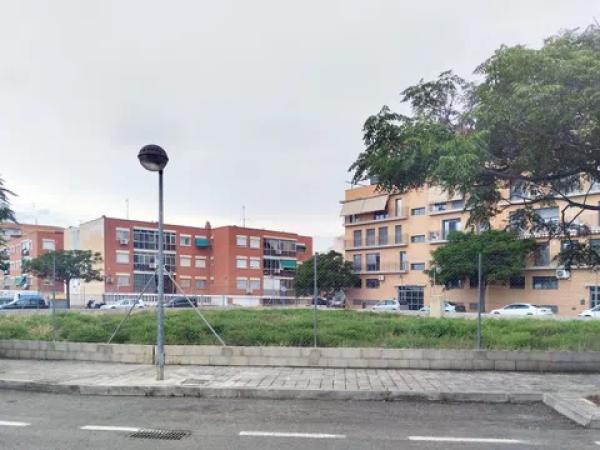 Terreno en calle del Ocre thumbnail 2
