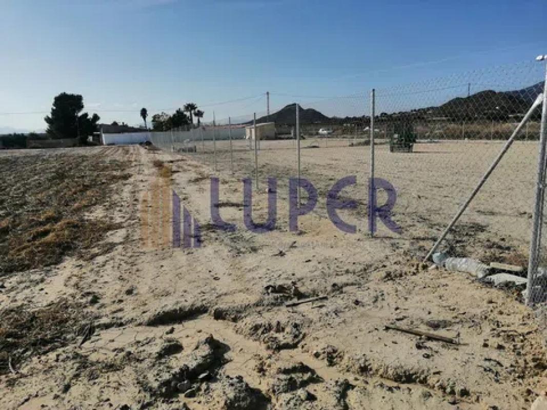 Terreno en venta en Agost, Alicante photo 2
