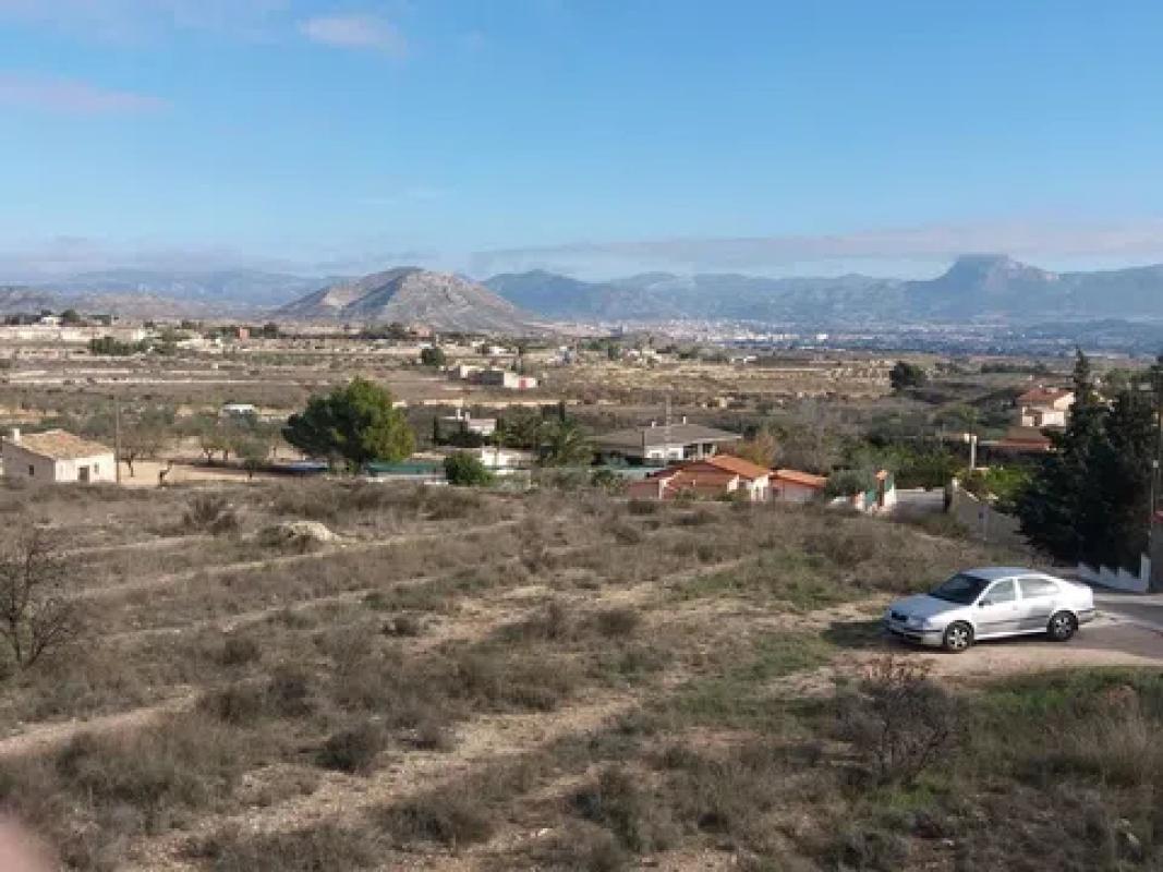 Terreno en venta en Monovar, Alicante photo 1