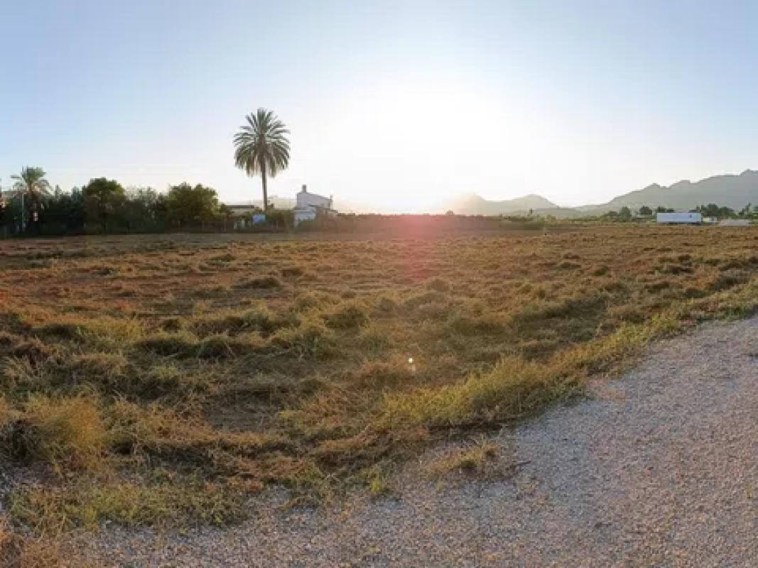 Terreno en venta en Alcalalí, Alicante photo 1