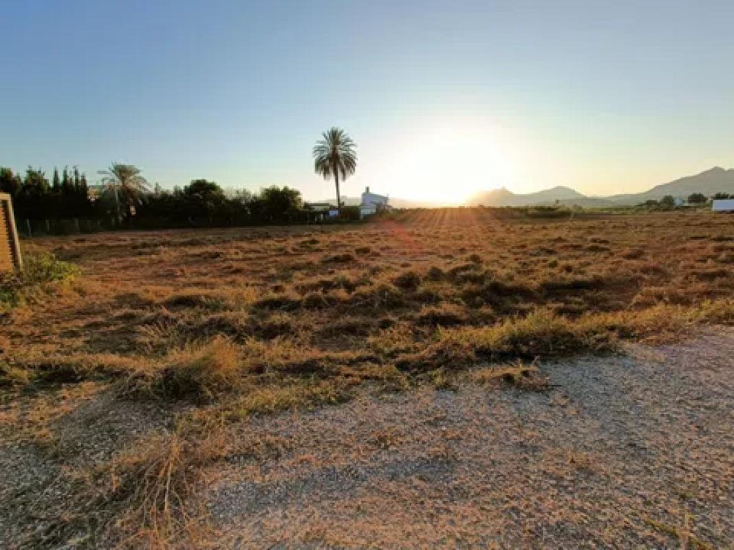 Terreno en venta en Alcalalí, Alicante photo 2
