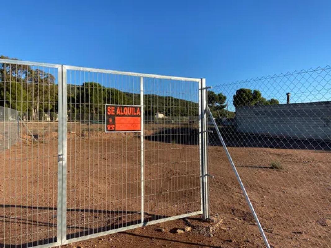 Terreno en venta en Pinoso, Alicante photo 3