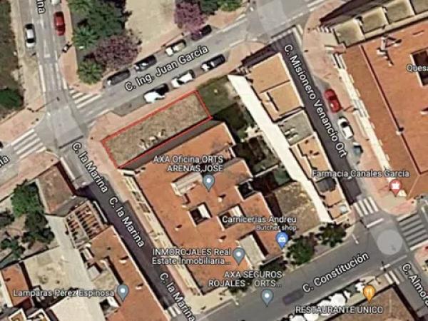 Terreno en calle la Marina, 3 photo 1