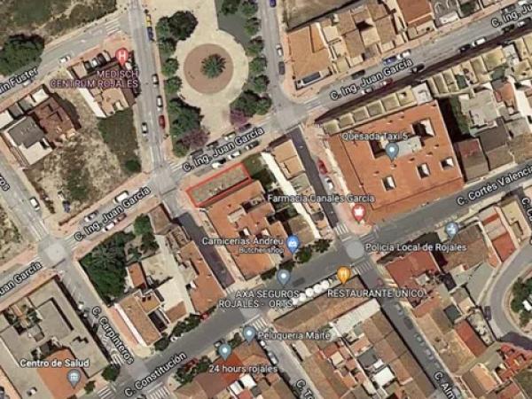 Terreno en calle la Marina, 3 photo 2
