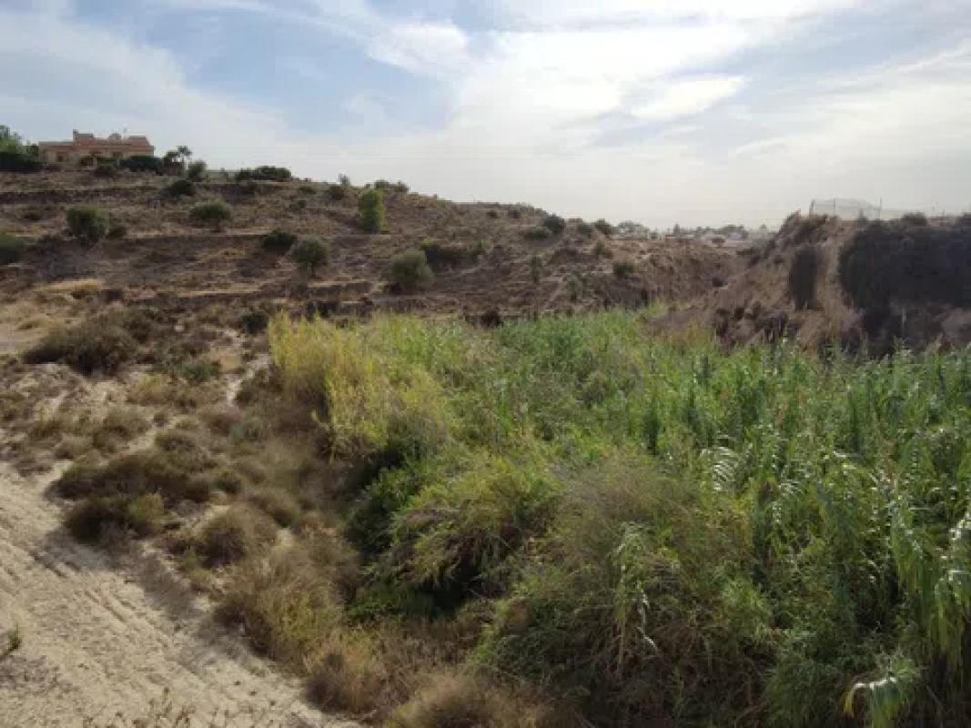 Terreno en venta en Busot, Alicante photo 2