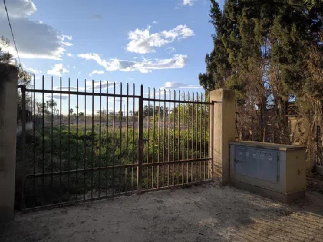 Terreno en venta en Elche / Elx, Alicante photo 3